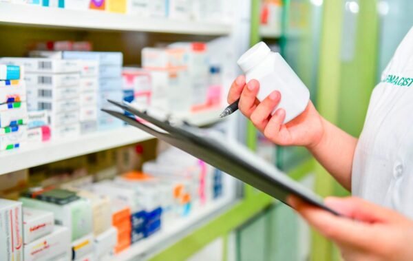 Especialização em Farmacologia Clínica